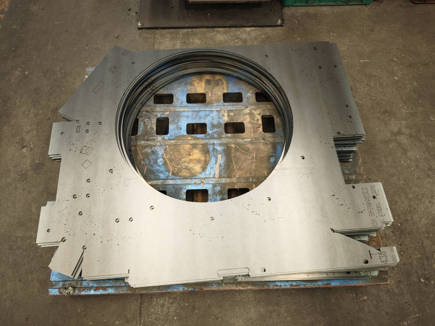 งานตัด Laser Cutting / งาน Punching